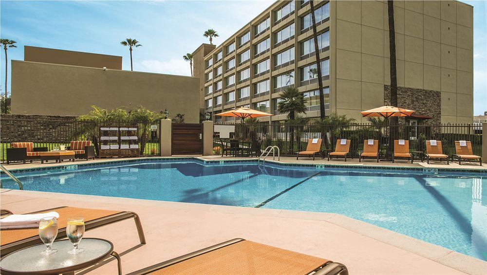Courtyard By Marriott Los Angeles Woodland Hills Eksteriør bilde