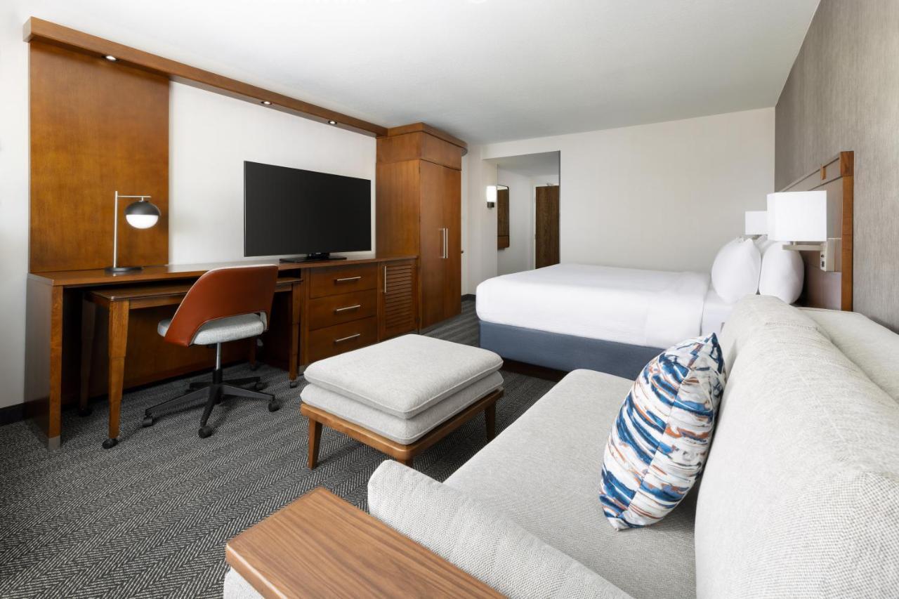 Courtyard By Marriott Los Angeles Woodland Hills Eksteriør bilde