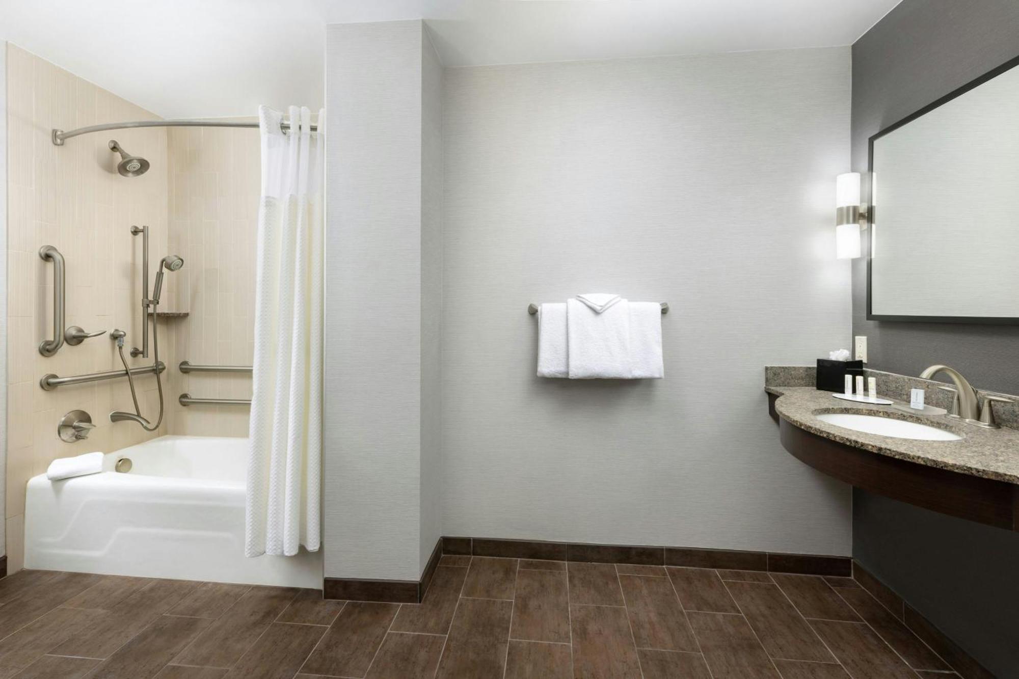 Courtyard By Marriott Los Angeles Woodland Hills Eksteriør bilde